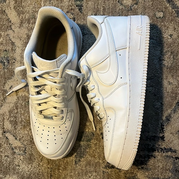 Nike Air Force 1 '07 DD8959-100 all white leather size 11 - Picture 1 of 7